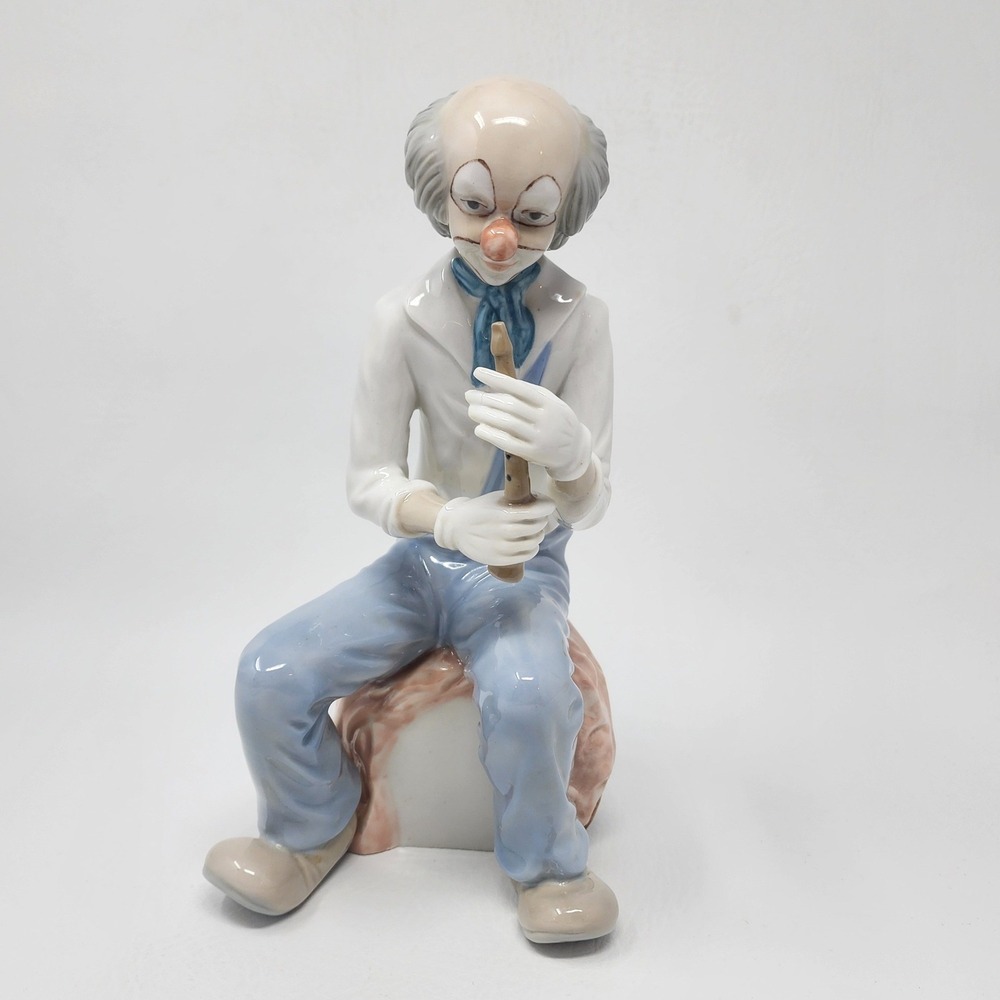Vtg Tengra Spain Porcelain Clown Figurine Sitting on Drum Playing Flute 10" Tall